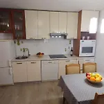 Cozy & Bright In * Split