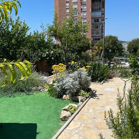 아파트 Cozy & Bright In *