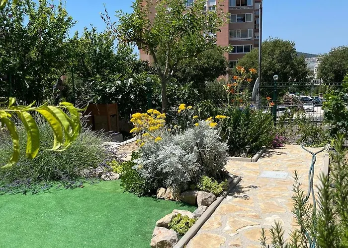 아파트 Cozy & Bright In *